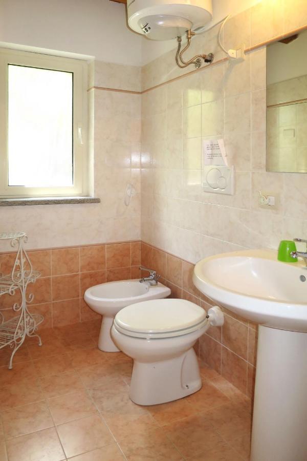 Holiday Home Chalet Del Lago By Interhome Bolsena Bagian luar foto